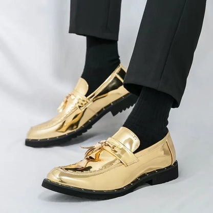 Sapatos masculinos casuais verão brilho ouro vestido de couro patente para homens mocassins de ouro negócios apontou bussiness luxo