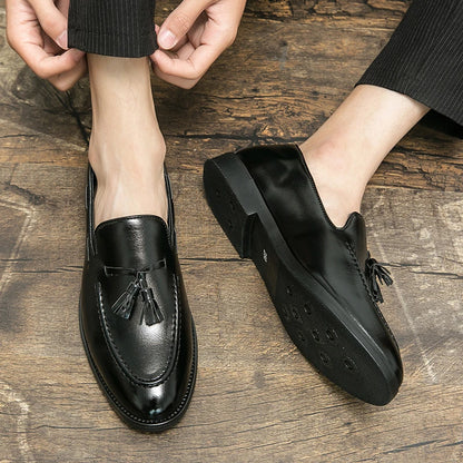 Sapatos masculinos de alta qualidade, estilo slip-on, de couro, casuais, para negócios, modelo brogue, loafers de couro para festas.