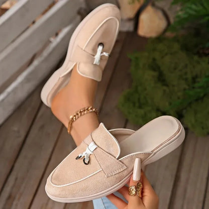 Novas Pantufas Femininas de Camurça 2026 Retrô com Bico Fechado, Sola Plana Antiderrapante e Confortáveis, Estilo Slide Aberto Atrás