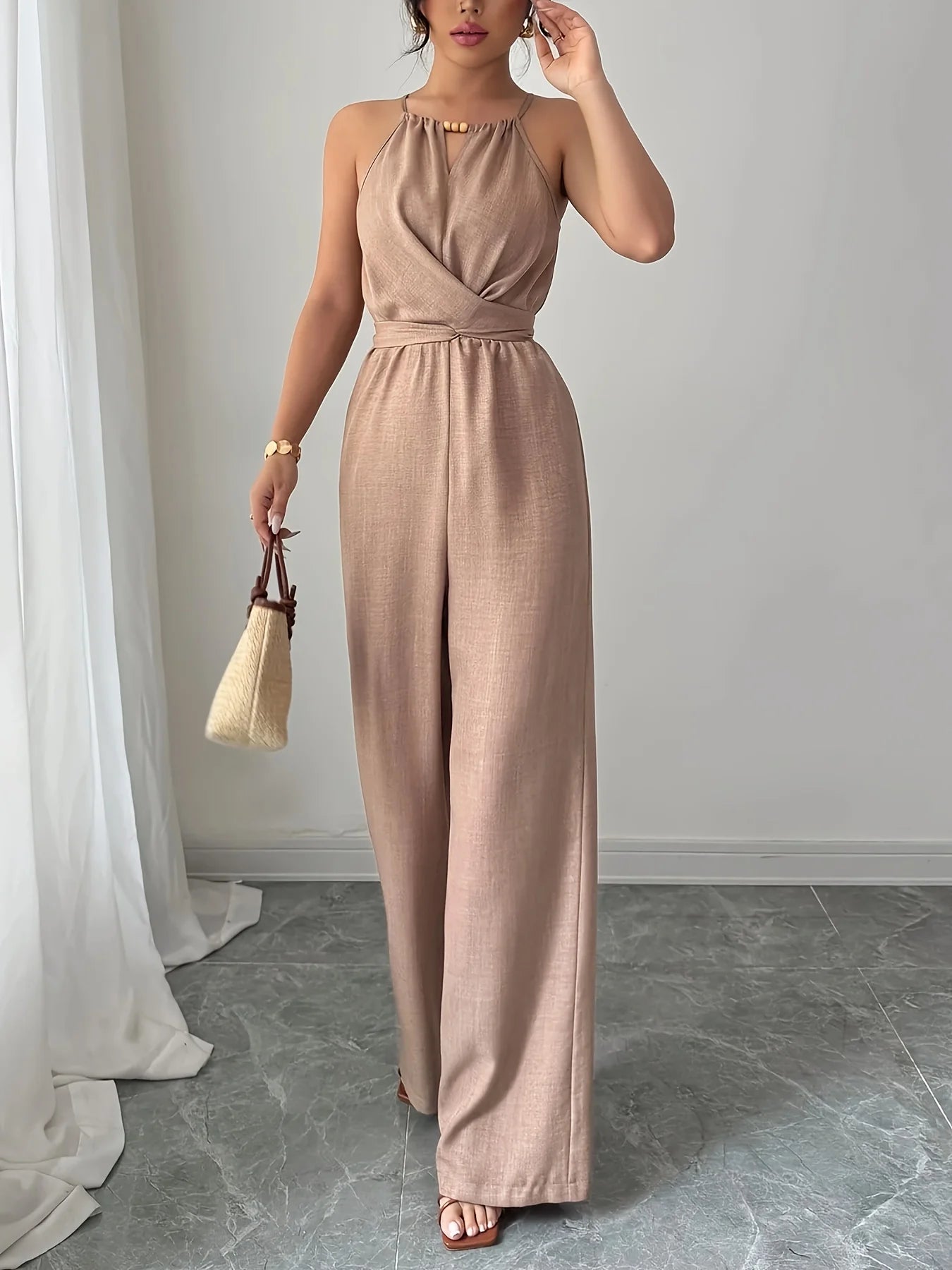 Feminino primavera/verão casual tecido plissado halterneck frisado cintura botão e gravata design maxi macacão