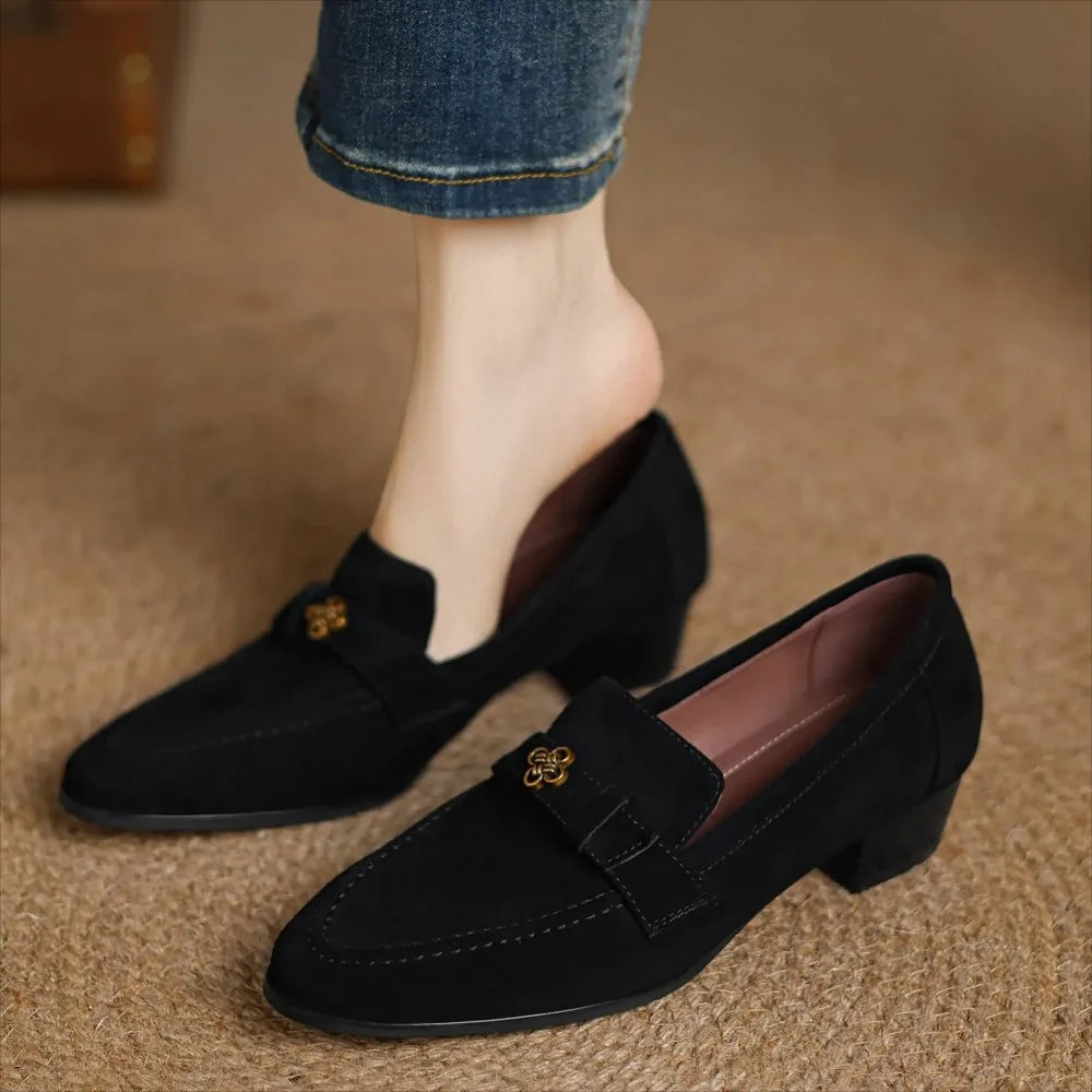 Sapatos Femininos Elegantes de Camurça de Carneiro para Primavera, com Salto Grosso, Estilo Oxford, Slip-On, Casual de Negócios, com Flores Metálicas, Loafers e Scarpins