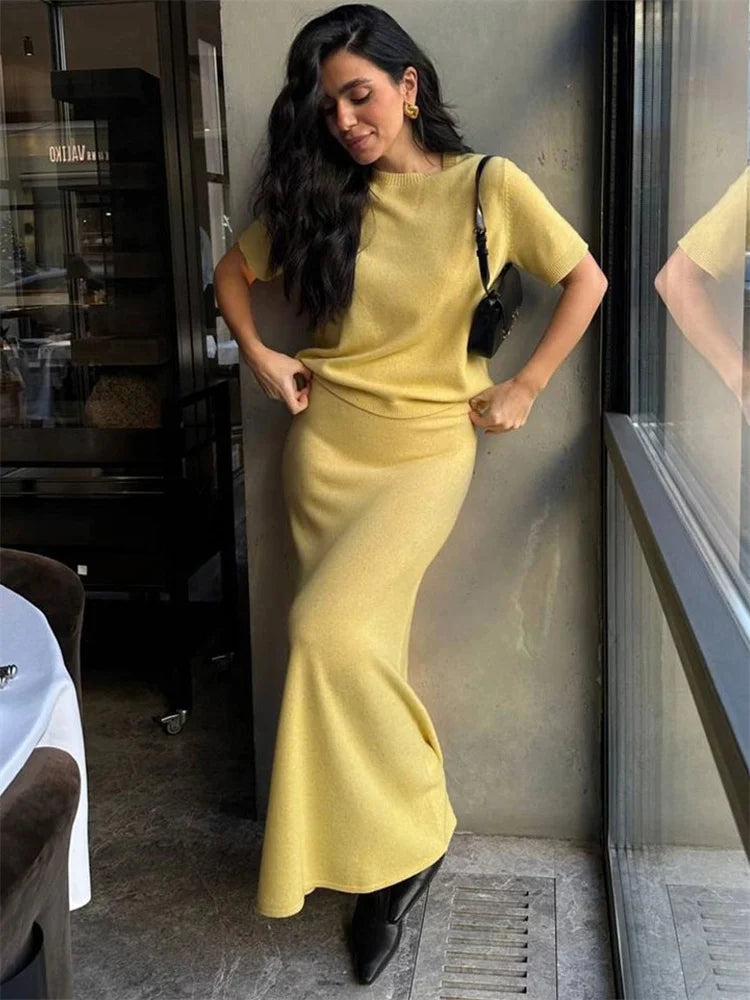 Suéter de Manga Curta para Mulheres e Saia Maxi Lisa, Conjunto de 2 Peças de Moda em Tricô, Conjuntos de Roupas de Tricô