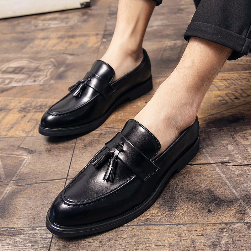 Sapatos de Couro com Franjas para Casamento Masculino, Mocassins Clássicos Formais de Couro, Sapatos Casuais de Negócios para Homens, Sapatos Sociais Brogue