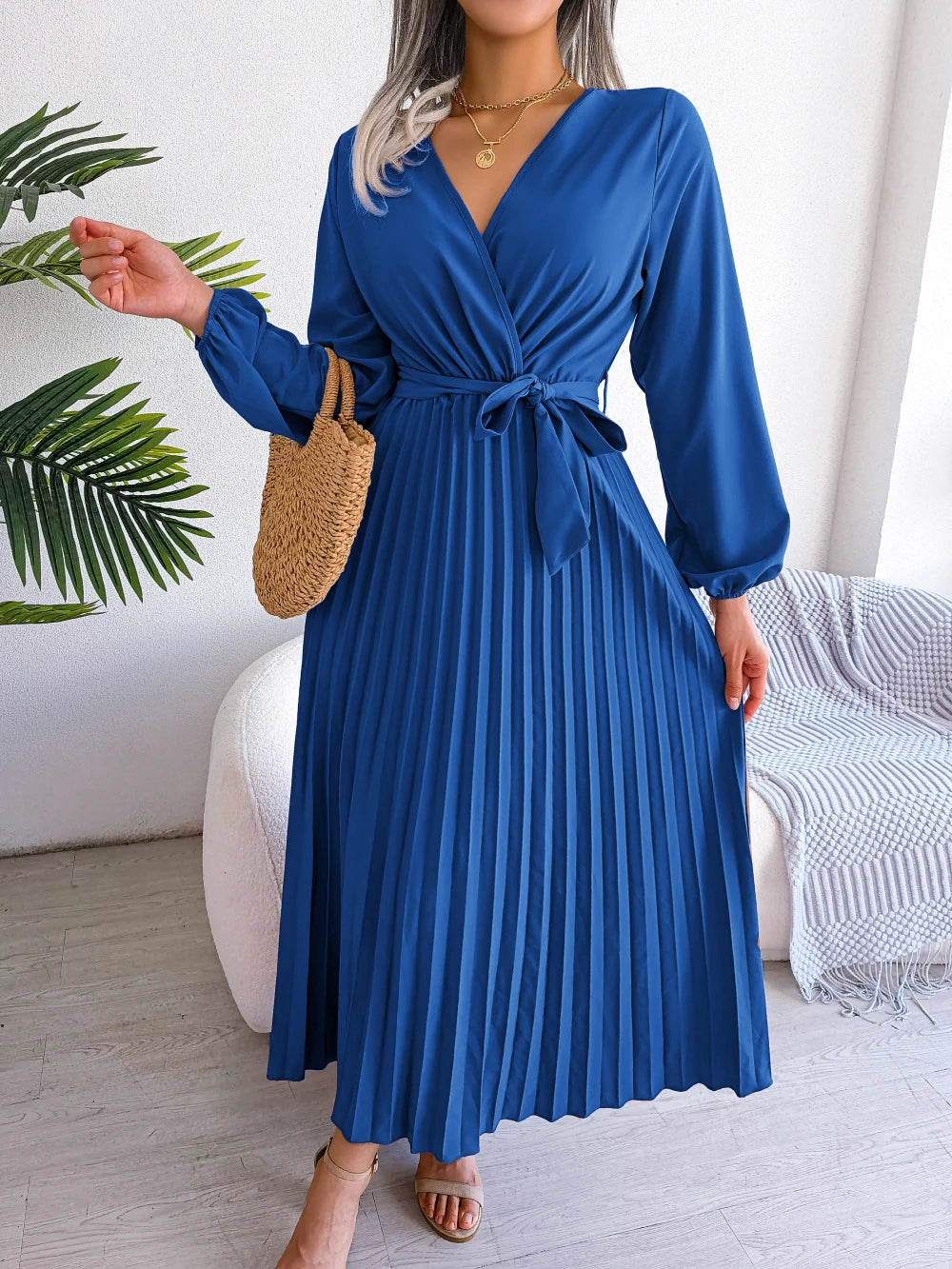 Vestido maxi feminino elegante com decote em V e manga comprida plissado