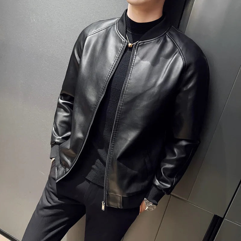 Casaco de malha de couro sintético masculino, jaqueta com zíper em couro PU, gola alta, manga comprida, modelagem solta, cor sólida, estilo loja de departamento.