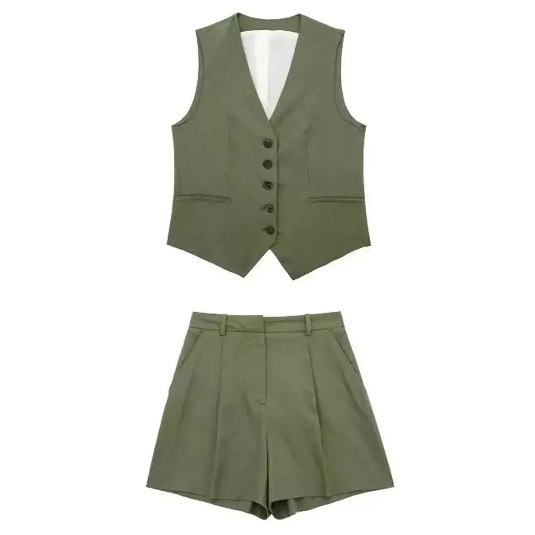 Conjunto Feminino HH de 2 Peças: Colete Slim com Decote em V e Shorts Plissados para Encontros, Moda Casual, Festas, Uso Diário, Férias e Passeios