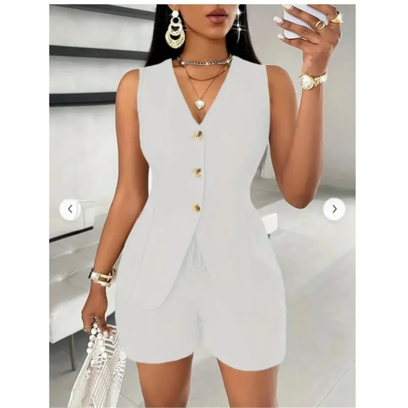 Conjunto Feminino Casual Spicy Girl 2026: Top Sem Mangas e Shorts com Cinto – Terno de Três Peças Moderno para Primavera, Verão e Outono