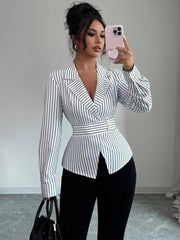 Blazer Feminino 2026 com Listras Verticais, Decote V, Manga Longa, Cintura Marcada e Detalhe de Botões - Camisa Social para Escritório