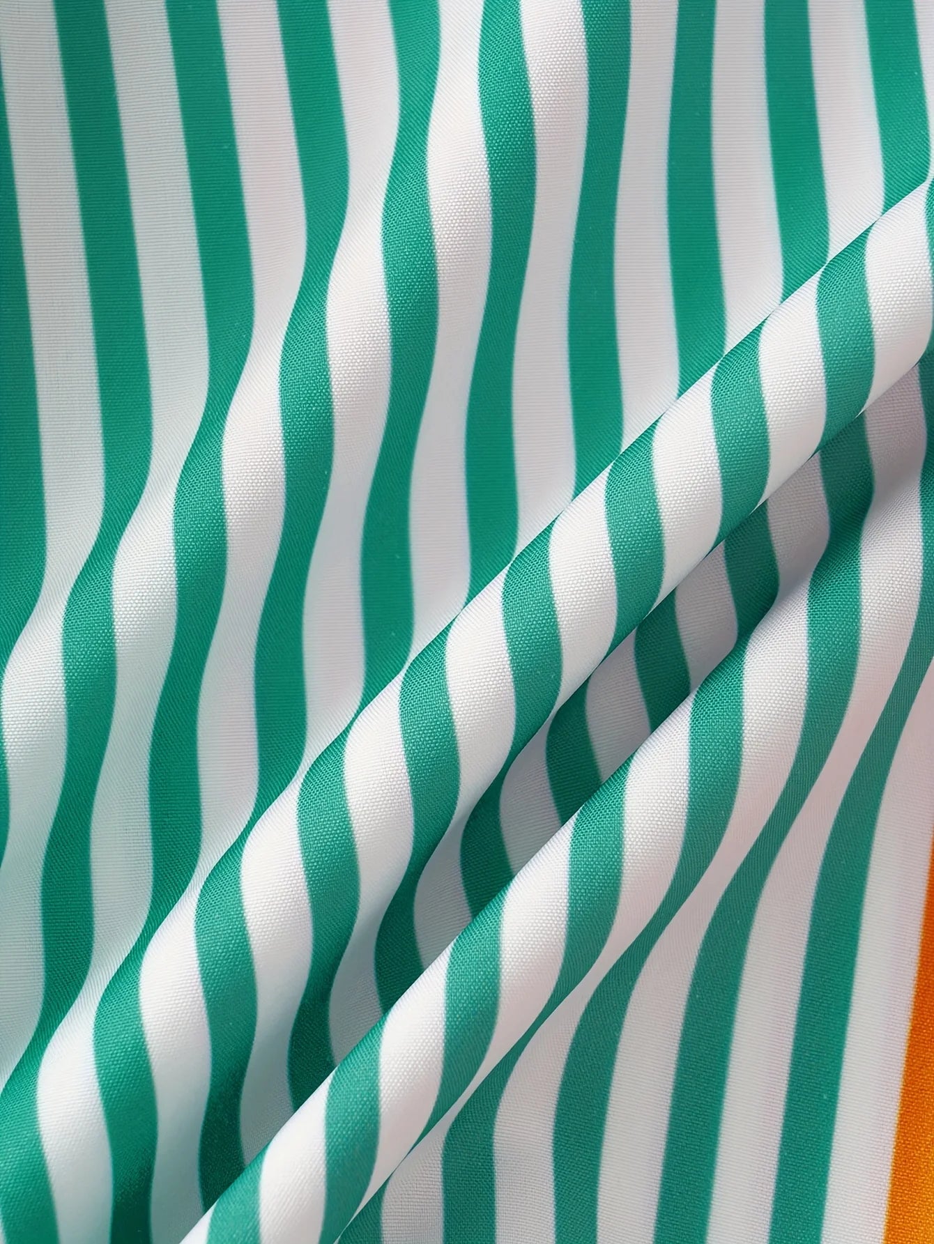Vestido Camisa Feminino com Estampa de Listras Coloridas e Botões, Vestido Maxi com Mangas Bufantes