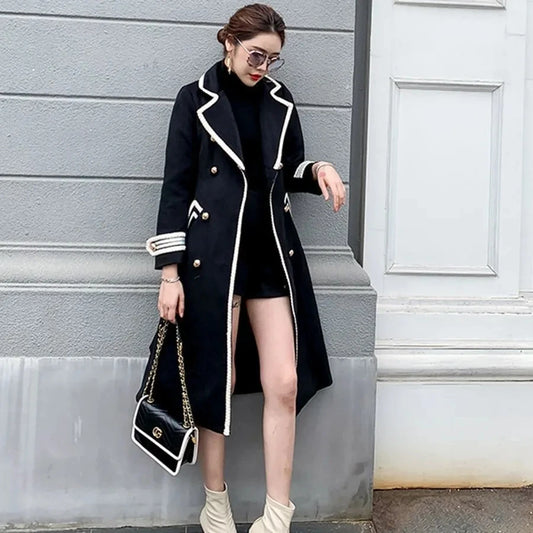Casaco feminino longo branco de lã, estilo britânico Hepburn, grosso, slim, com abotoamento duplo, novo modelo de roupa de inverno.