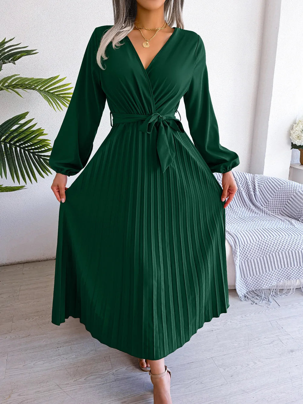 Vestido Feminino Longo Verde de Outono 2026 Novo, Manga Comprida, Cor Sólida, Decote V Cruzado com Cadarço, Saia Plissada Ampla - Roupas Femininas