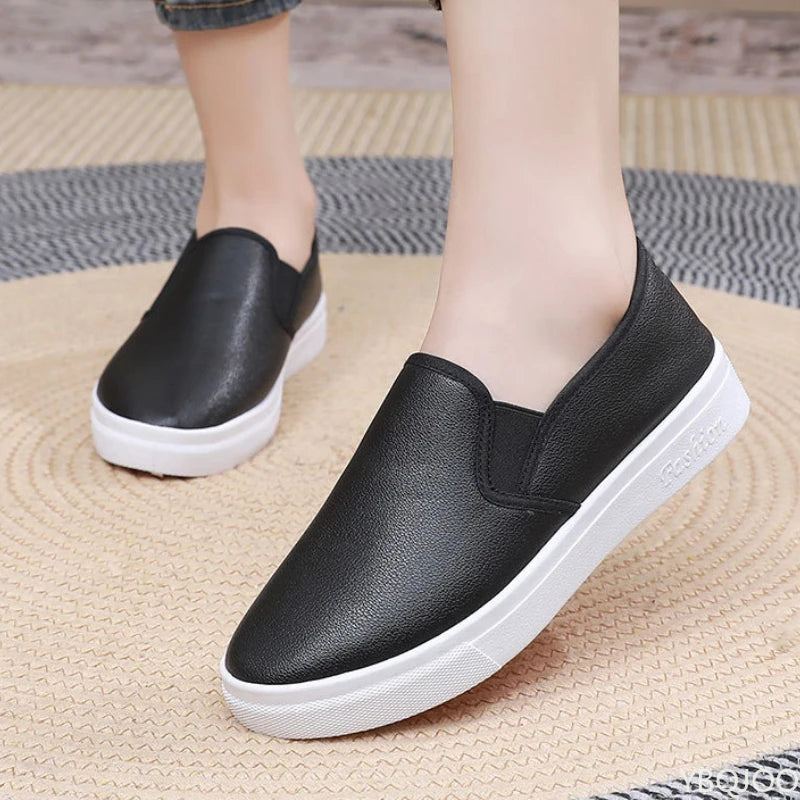 Inverno feminino quente e impermeável pu trabalho sapatos de algodão versátil um pé casual fundo plano anti deslizamento sapatos de placa vulcanizada
