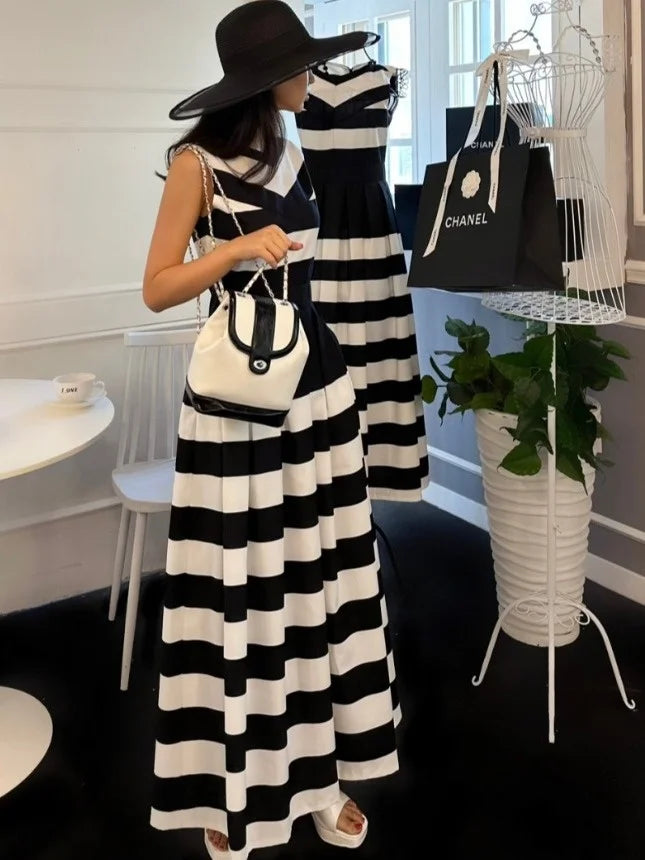 Vestido Feminino Elegante de Verão Estilo Hepburn com Blocos de Cores e Listras, Decote em V, Sem Mangas, Efeito Emagrecedor,...