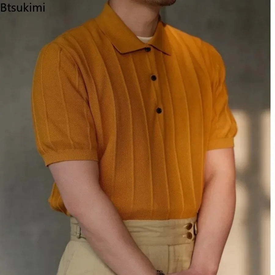 Camisa Polo Masculina de Verão 2026 em Seda Gelada, Manga Curta, Listrada, Lisa, de Malha, com Gola e Botões, Estilo Casual de Negócios