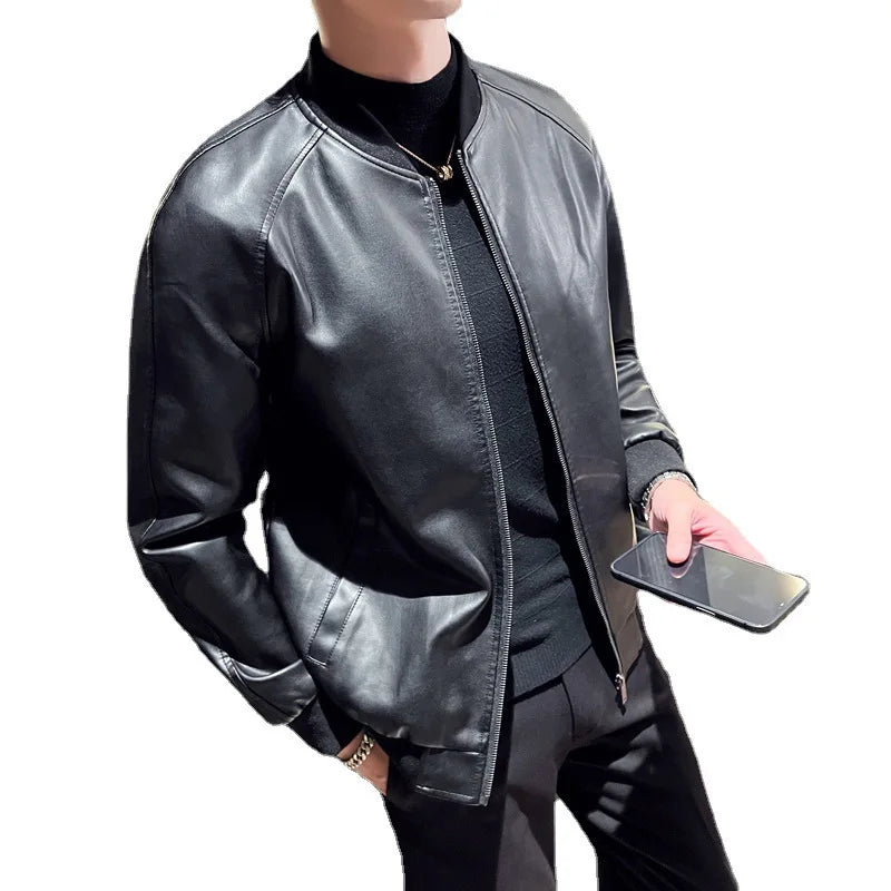 Casaco de malha de couro sintético masculino, jaqueta com zíper em couro PU, gola alta, manga comprida, modelagem solta, cor sólida, estilo loja de departamento.