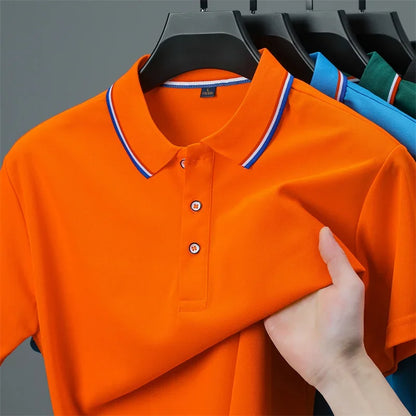 Camisa polo masculina casual de manga curta e cor sólida, modelo verão , moderna, confortável e versátil.