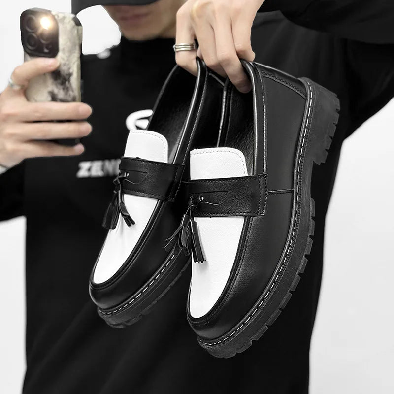 Sapatos masculinos, sapatos de couro, mocassins - estilo britânico casual de sola grossa e salto alto, moderno e confortável.
