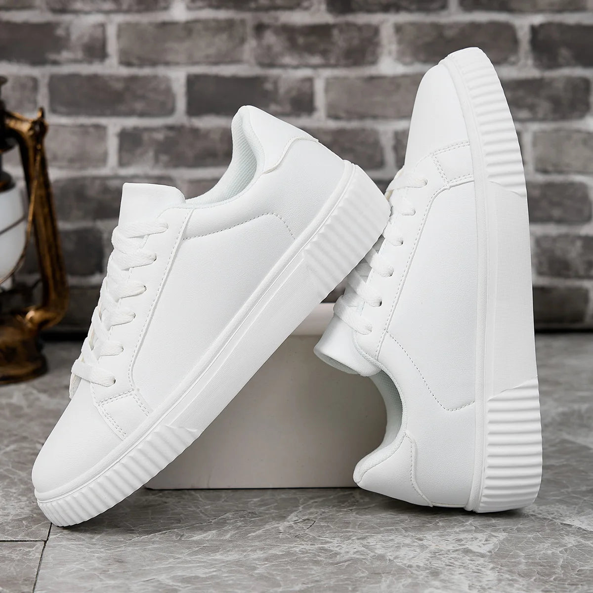 2024 New Men's Sneakers White Casual Shoes Fashion Couple Women Platform Flats All Matching Walking Sneakers for Men Board Shoes