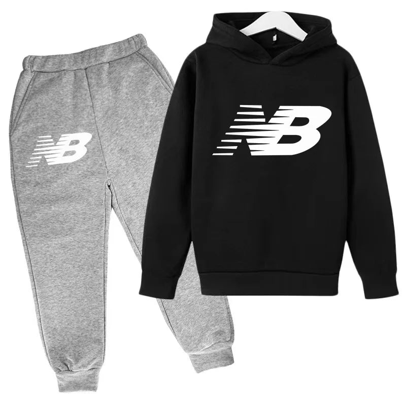 Última Coleção 2026 de Roupas Esportivas Infantis - Conjunto de Camiseta e Calça Comprida Confortável e Solto, Ideal para Meninos e Meninas de 3 a 13 Anos