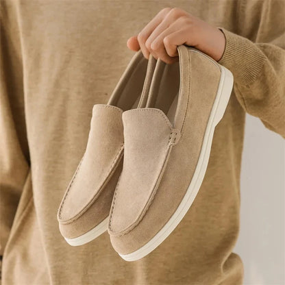 Sapatos casuais masculinos de couro de camurça, mocassins clássicos estilo britânico, sapatos masculinos leves e macios, mocassins masculinos sem cadarço para dirigir