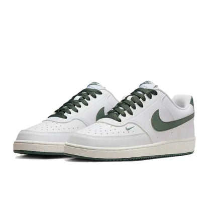 Tênis NikeCourt Vision Low Classic, versátil, confortável, durável e leve, para skate, feminino, branco/verde FV9952-101