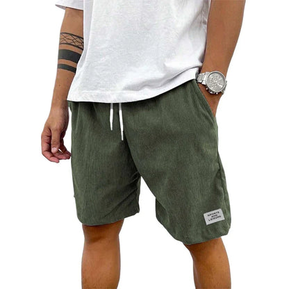 Shorts casuais de verão em veludo cotelê leve para homens, ideais para praia, basquete e outras ocasiões. Cor sólida. Estilo streetwear com etiqueta.