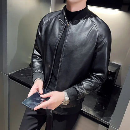 Casaco de malha de couro sintético masculino, jaqueta com zíper em couro PU, gola alta, manga comprida, modelagem solta, cor sólida, estilo loja de departamento.