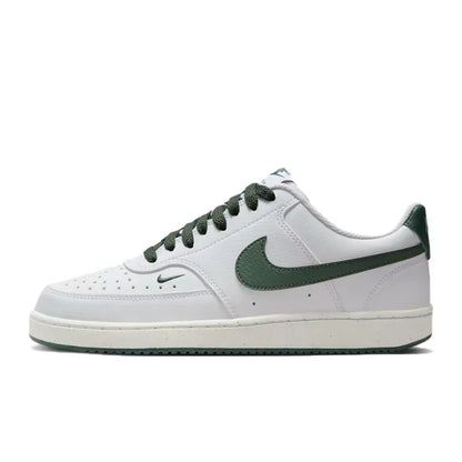 Tênis NikeCourt Vision Low Classic, versátil, confortável, durável e leve, para skate, feminino, branco/verde FV9952-101