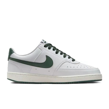 Tênis NikeCourt Vision Low Classic, versátil, confortável, durável e leve, para skate, feminino, branco/verde FV9952-101