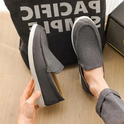 Sapatos casuais masculinos de couro de camurça, mocassins clássicos estilo britânico, sapatos masculinos leves e macios, mocassins masculinos sem cadarço para dirigir