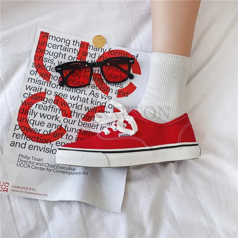 Casual apartamentos tênis de lona feminino ao ar livre cor sólida rasa sapatos esportivos tênis feminino streetwear rendas até sapatos vulcanizados