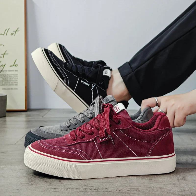 Tênis de skate masculino respirável em lona, estilo retrô, esportivo, casual, moderno, com sola plana de borracha com salto inferior a 1cm.
