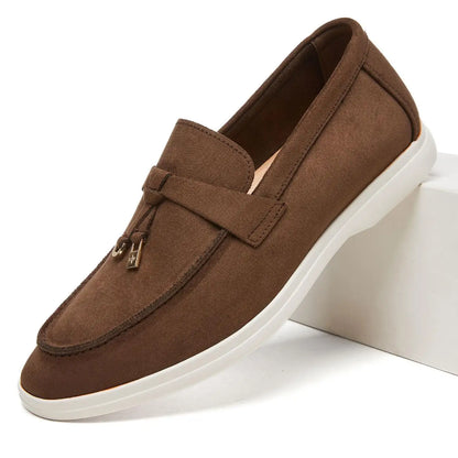 Mocassins Masculinos de Camurça com Borlas, Sola Plana Leve Antiderrapante para Uso Diário, Escritório e Direção - Novo Desai 2026