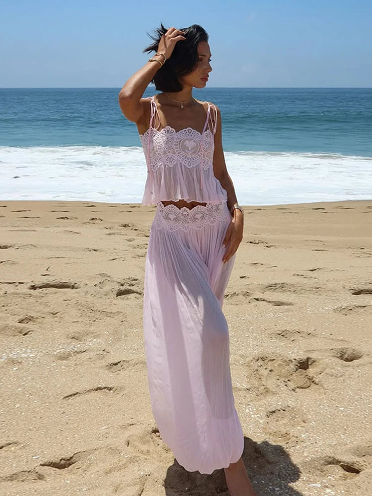 Conjunto Feminino de Calça com Top de Renda Transparente de Alças Finas e Costas Abertas, Corte Solto e Reto, Bainha Elástica, Estilo Praia Chique