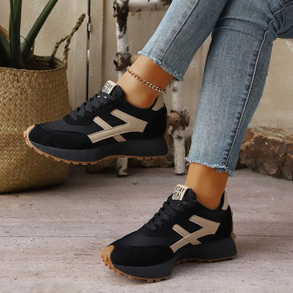 Tênis esportivo feminino da moda, modelo plataforma casual para atividades ao ar livre, com sola grossa, ideal para caminhadas e exercícios. Tênis robusto para mulheres.