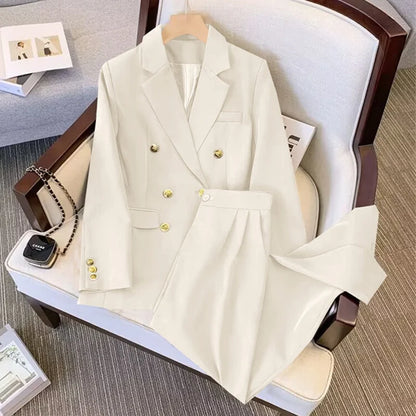Conjunto Feminino de Terno Estilo Slimming para o Dia a Dia: Jaqueta Acinturada e Calça em Poliéster, Elegante e Versátil