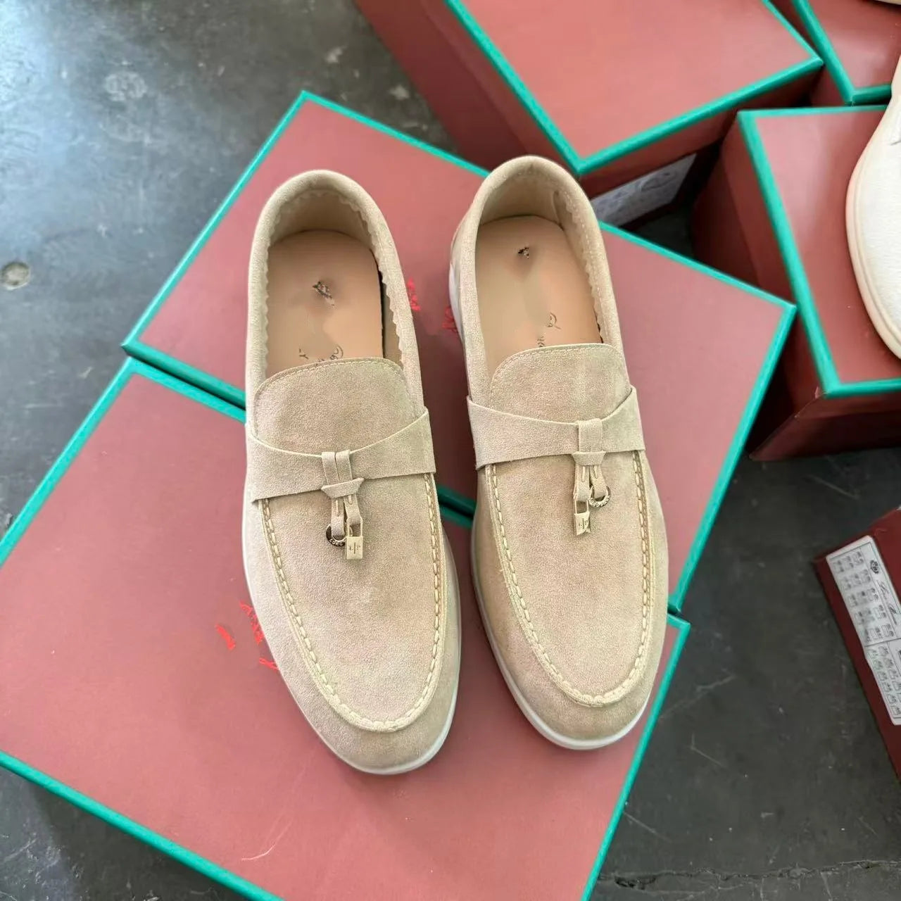 Promoção: Mocassins Femininos de Couro Genuíno Estilo Old Money com Borla e Fivela, Slip On, Casual, Vintage, Sapatos Planos para o Dia a Dia, Y2k