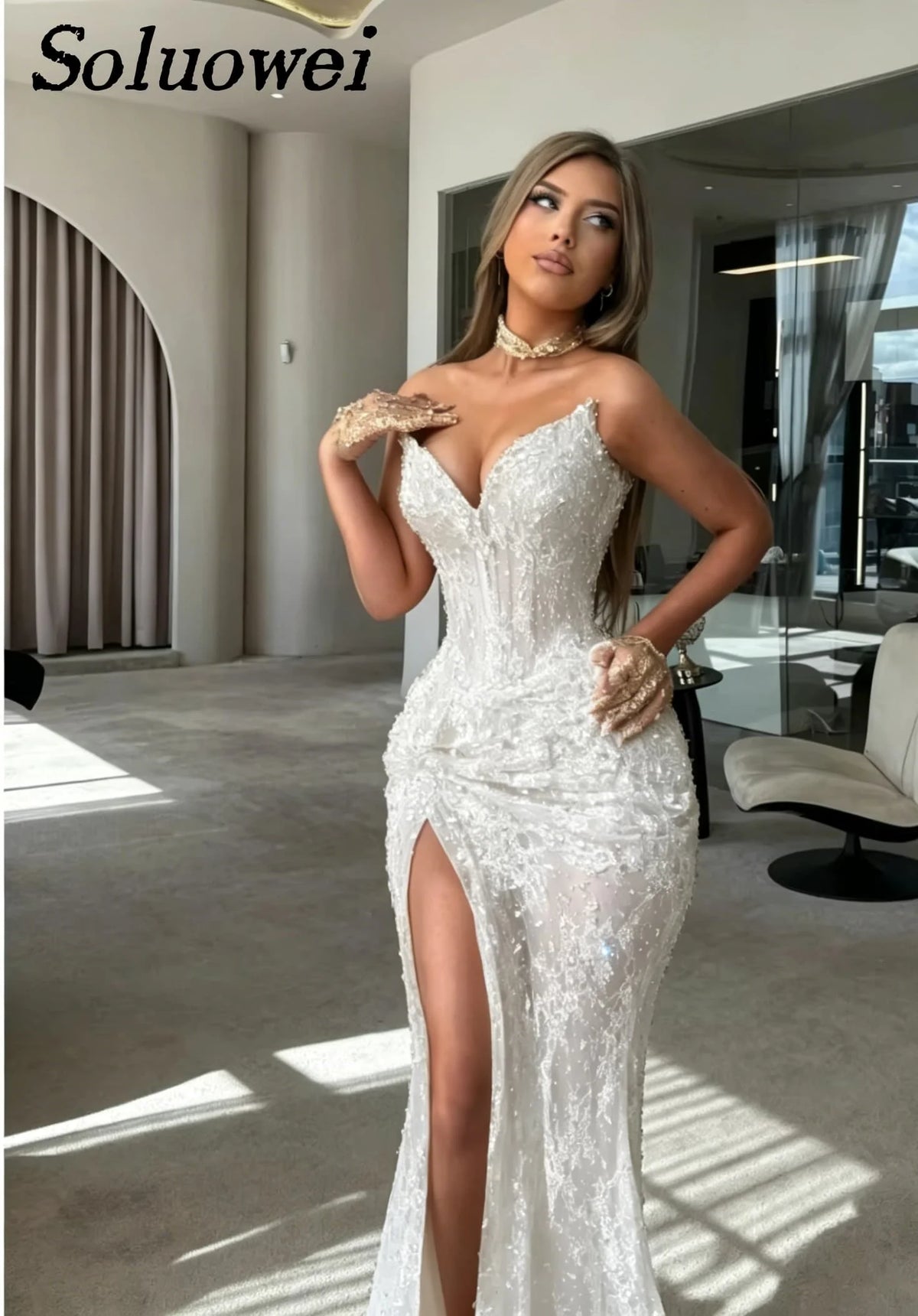 Vestidos Personalizados Elegantes Sem Alças com Decote Coração, Corpete Bordado com Fenda, Luxuosos Vestidos Formais de Baile Sereia