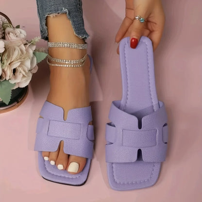 Sandálias femininas plus size, modernas, de malha, com sola plana, casuais, para casais, ideais para praia, confortáveis e perfeitas para o verão.