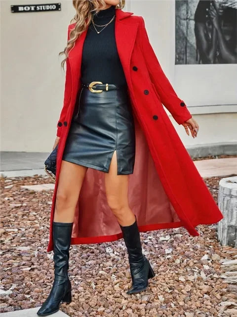 Casaco feminino elegante e versátil de lã, com abotoamento duplo, ideal para o outono e inverno. Perfeito para o escritório.