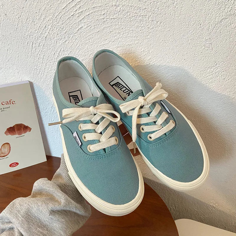 Casual apartamentos tênis de lona feminino ao ar livre cor sólida rasa sapatos esportivos tênis feminino streetwear rendas até sapatos vulcanizados