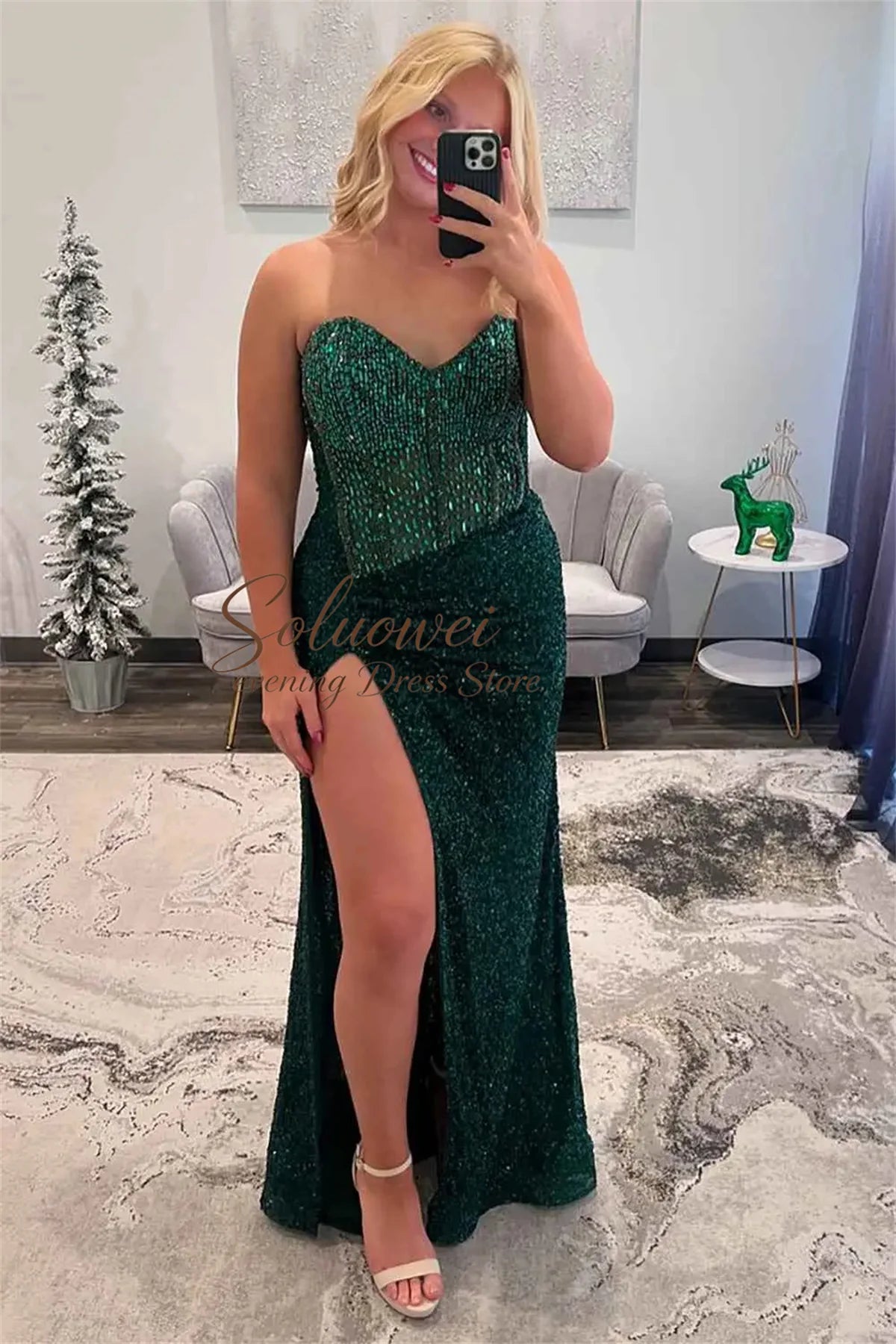 Vestido de Festa Longo Bodycon com Lantejoulas e Corpete, Decote Coração Brilhante, com Miçangas e Fenda Personalizada