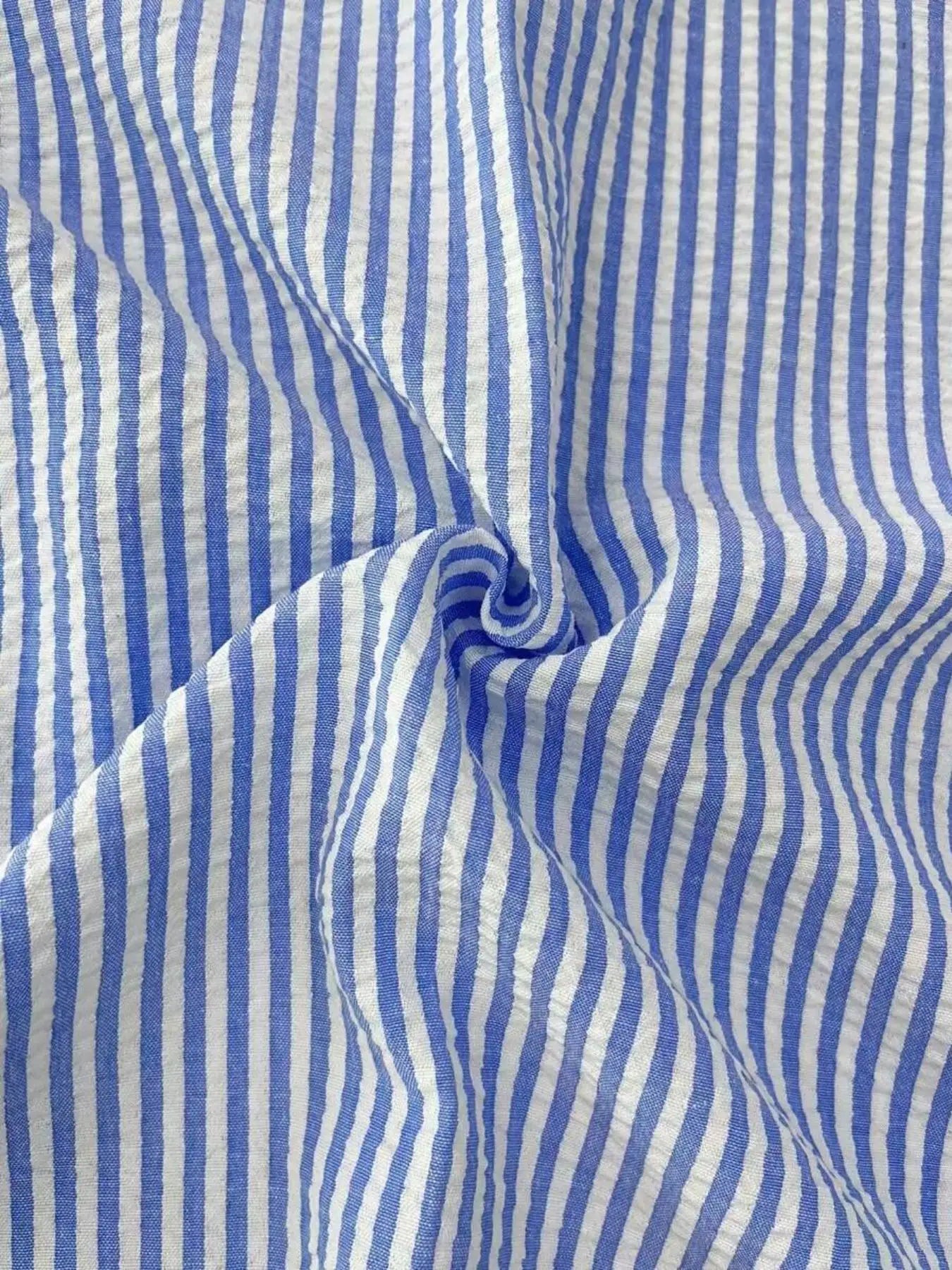 Camisa Masculina de Manga Longa Listrada com Corte Solto, Estilosa e Confortável para Uso Casual em Todas as Estações, Ideal para Atividades ao Ar Livre