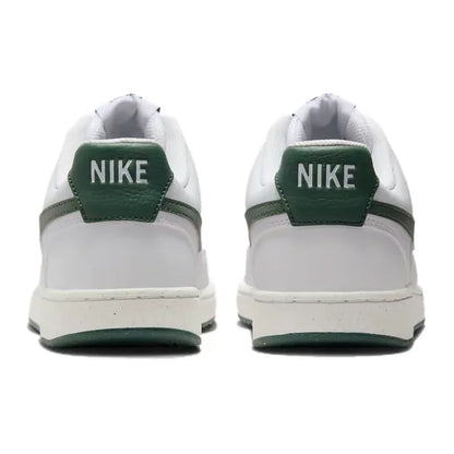 Tênis NikeCourt Vision Low Classic, versátil, confortável, durável e leve, para skate, feminino, branco/verde FV9952-101