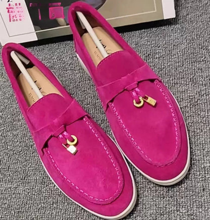 Sapatos femininos de borracha, mocassins, para adultos, outros modelos femininos, de costura, realistas.
