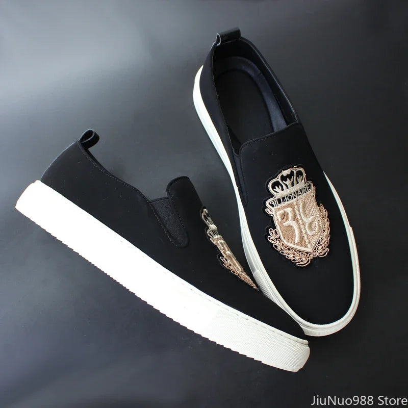 Sapato liso de couro de camurça preta masculino, bordado de luxo, mocassins de maré, sapato casual de festa, novo, 2022