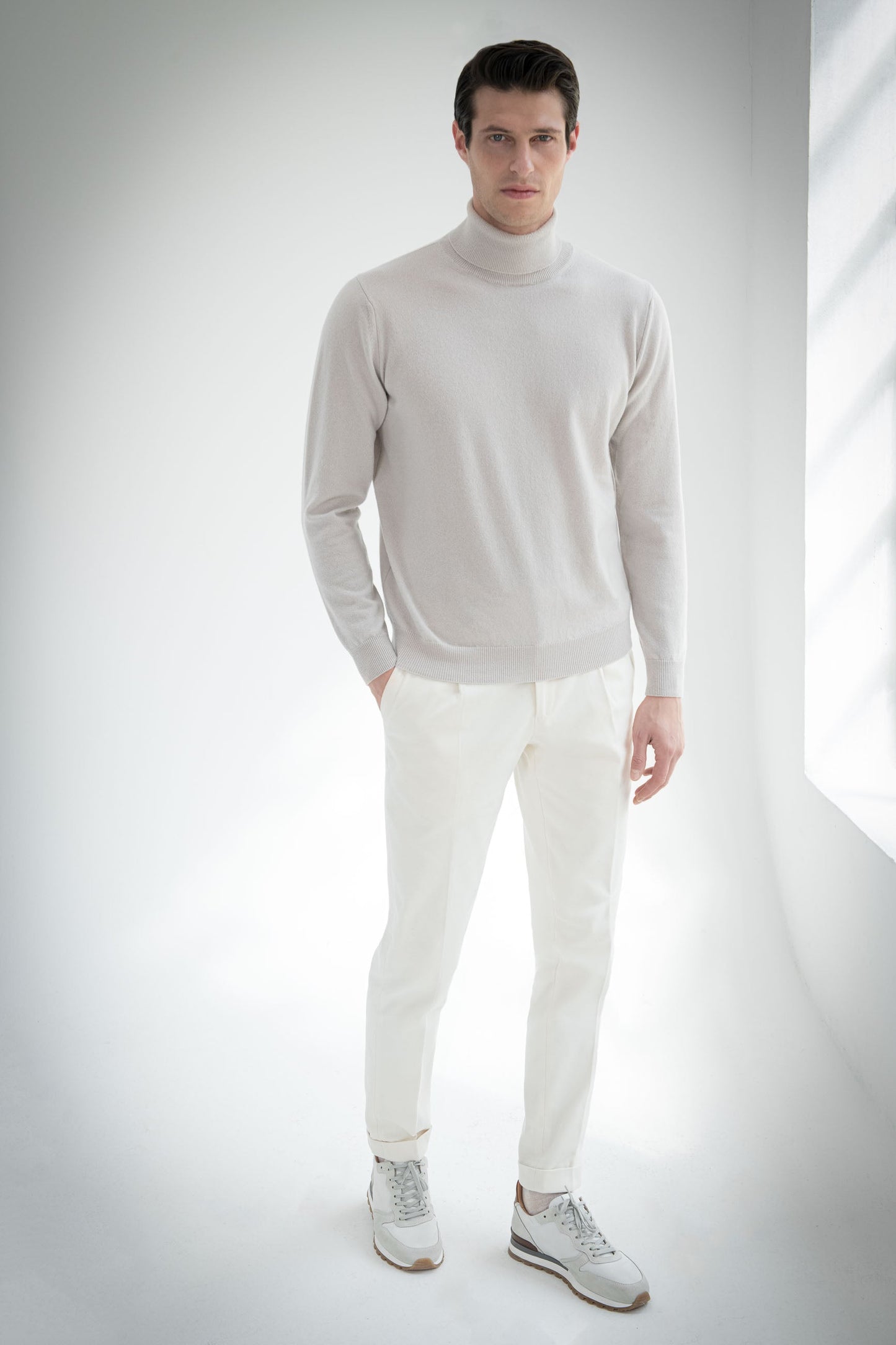 Sand cashmere turtleneck - Made in italy